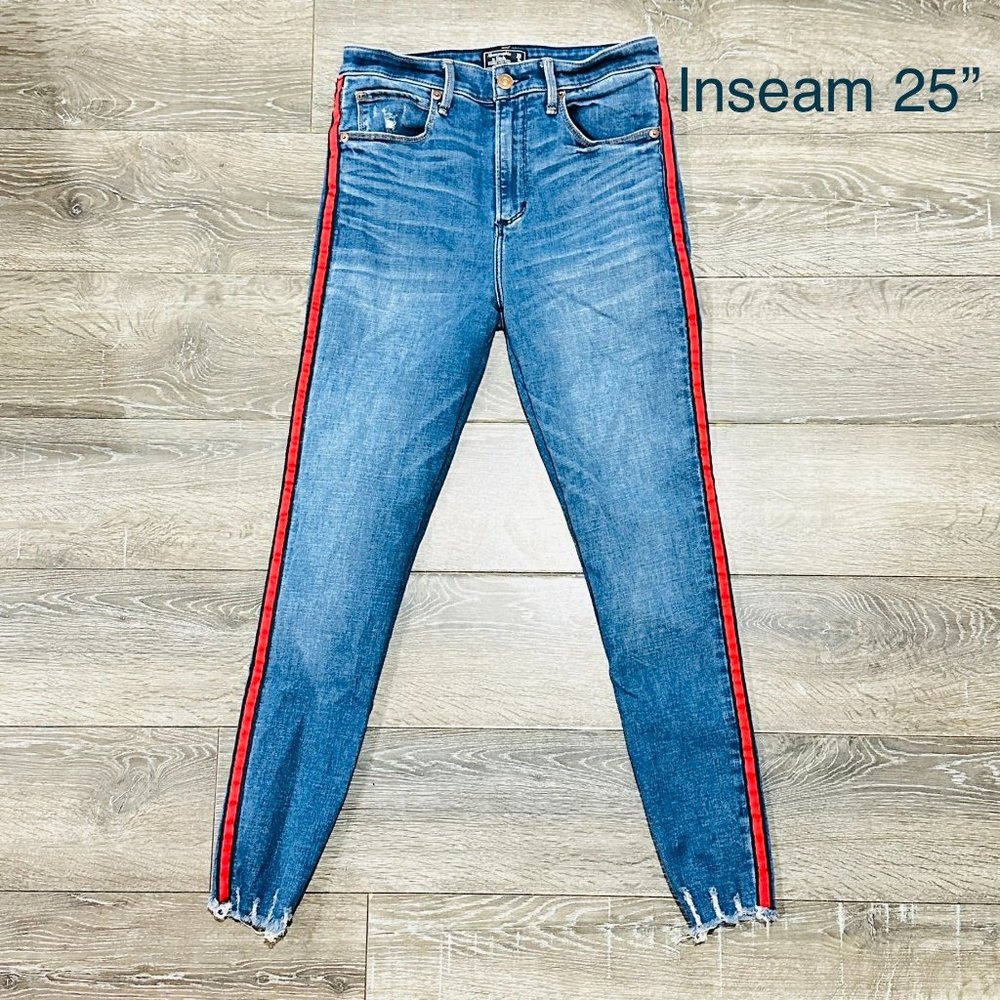 A&F - Simone High Rise Ankle Jeans Size 28/6
